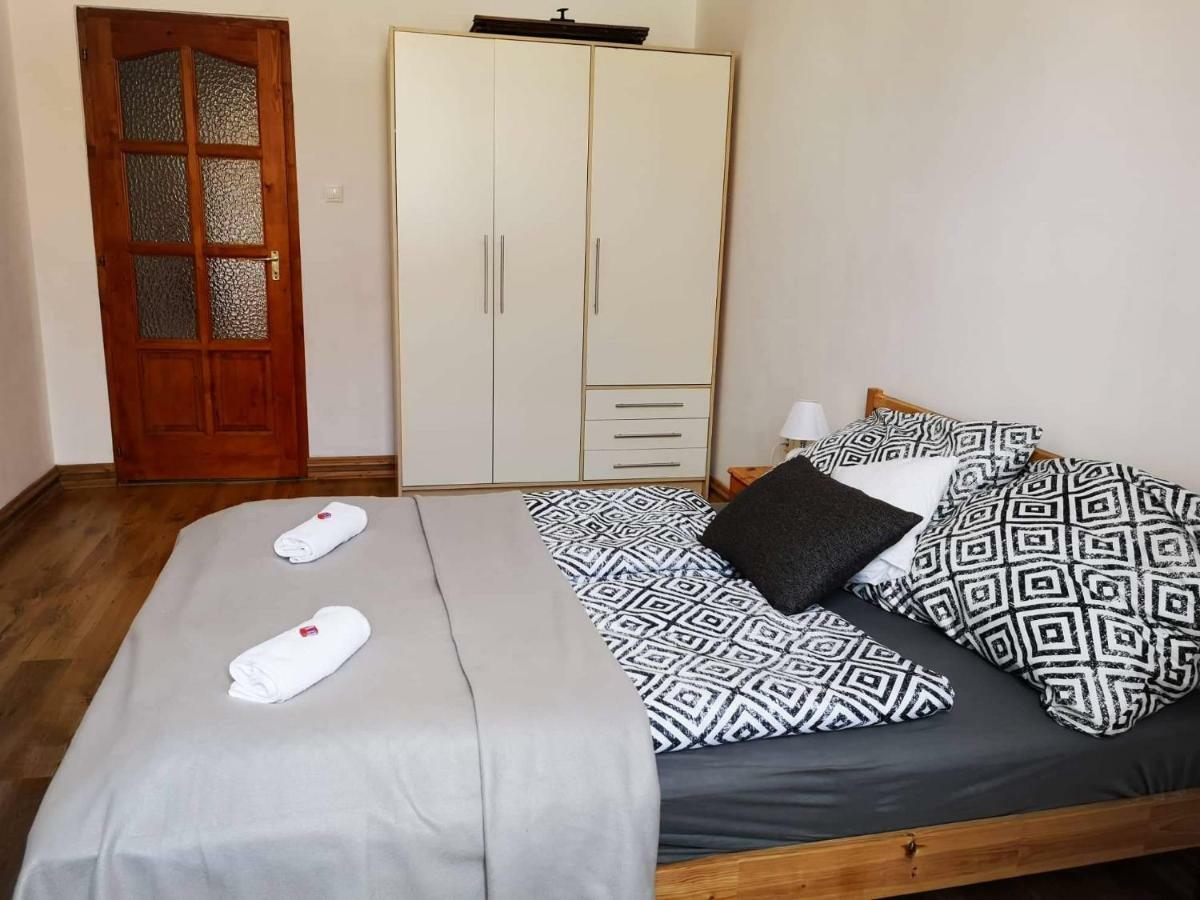 Appartement Pécs sétaló utcájában 6 személyes 3 szobás lakás Extérieur photo