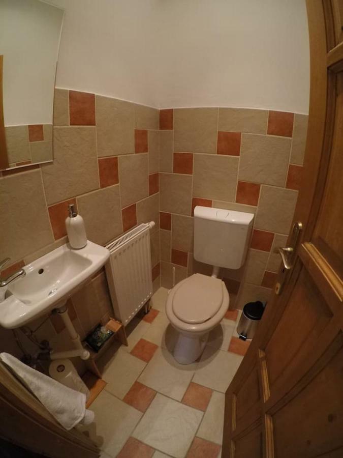 Appartement Pécs sétaló utcájában 6 személyes 3 szobás lakás Extérieur photo